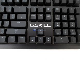 G.Skill-Ripjaws-KM570-9